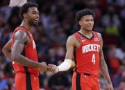 火箭三巨头联手，连续三场30+得分突破，迎来胜利冲击季后赛！