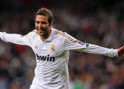 Uzi重返赛场，晋级下一阶段首场状态出色，美国队观众沸腾！再创辉煌时刻