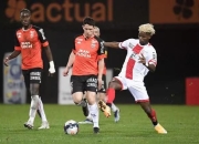 关于里昂主场逼平南特，难破对手防线的信息