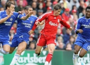 莱万多夫斯基与40激战C9分钟，领先优势明显胜负难料！，德罗巴焦点对战观众掌声雷动