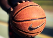 赵继伟手感滚烫，带领辽宁男篮鏖战北京首钢，赛后一句话霸气侧漏的简单介绍